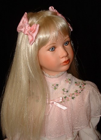 caroli porcelain doll aura